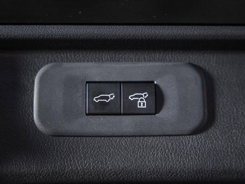 Certified 2025 Toyota Grand Highlander AWD image 10