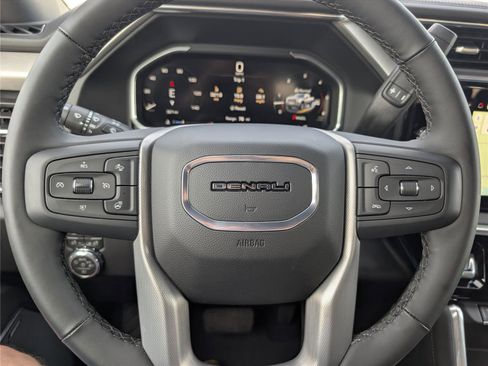New 2026 GMC Sierra 2500 Denali w/ Denali Reserve Package AWD/4WD image 33