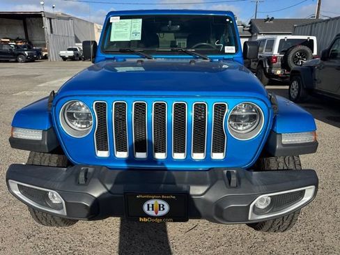 Used 2021 Jeep Wrangler Unlimited Sahara w/ Dual Top Group AWD/4WD image 2