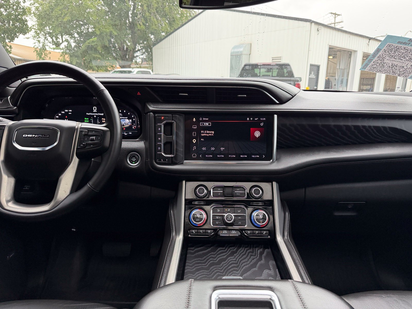 Used 2023 GMC Yukon Denali w/ Max Trailering Package AWD/4WD image 18