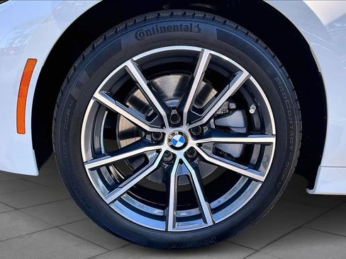 Used 2021 BMW 330i Sedan w/ Convenience Package image 9