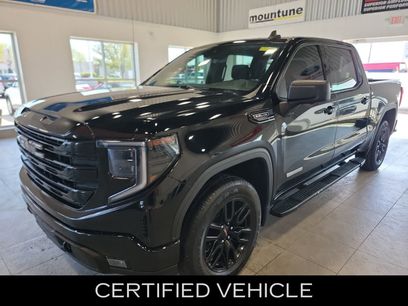 Used 2023 GMC Sierra 1500 Elevation w/ LPO, Elevation Black Package