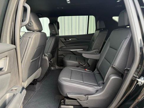 New 2026 Chevrolet Traverse LT image 10