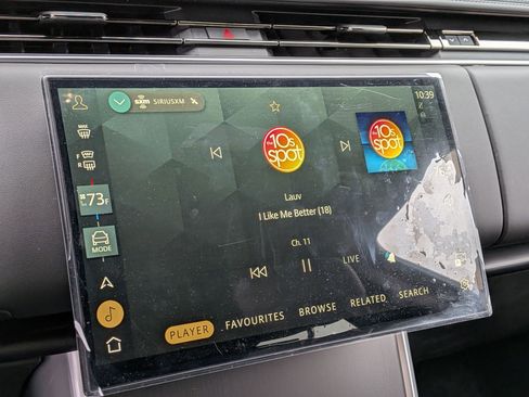 Used 2025 Land Rover Range Rover SV image 20