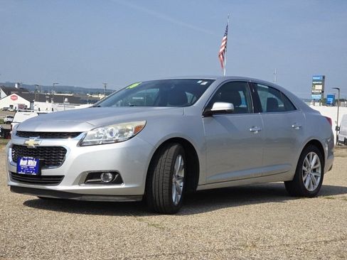 Used 2016 Chevrolet Malibu LTZ FWD image 15
