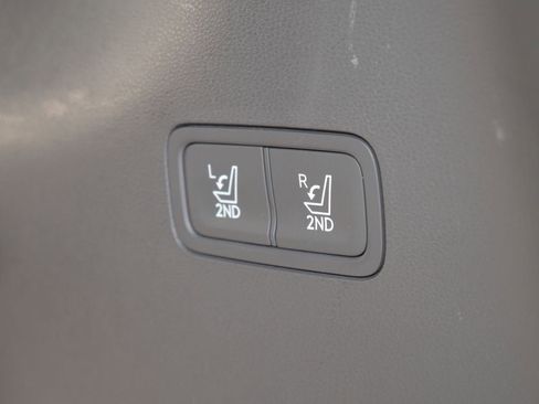 Used 2025 Hyundai Santa Fe SEL AWD/4WD image 23