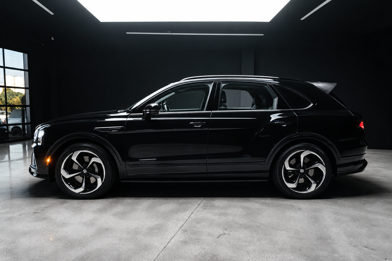 Used 2022 Bentley Bentayga AWD/4WD image 8