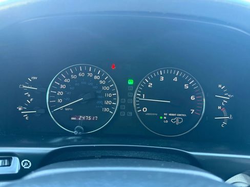 Used 2006 Lexus LX 470 4WD image 25