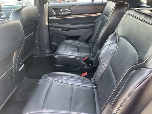 Certified 2018 Ford Explorer Platinum AWD/4WD image 32