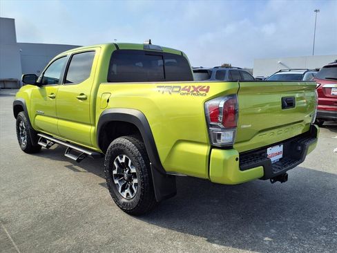 Used 2023 Toyota Tacoma TRD Off-Road image 3