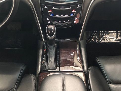 Used 2017 Cadillac XTS Luxury image 23