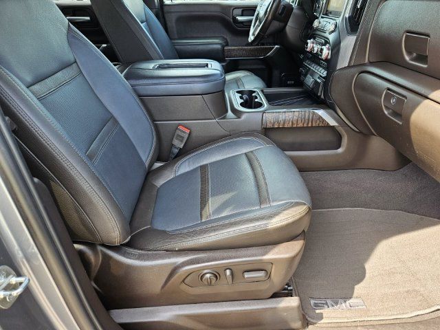 Used 2019 GMC Sierra 1500 Denali w/ Denali Ultimate Package AWD/4WD image 13