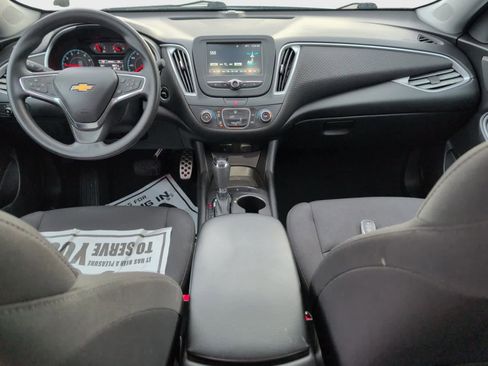 Used 2017 Chevrolet Malibu LS image 14