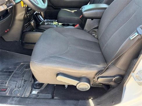 Used 2016 Jeep Wrangler Unlimited Sport image 17