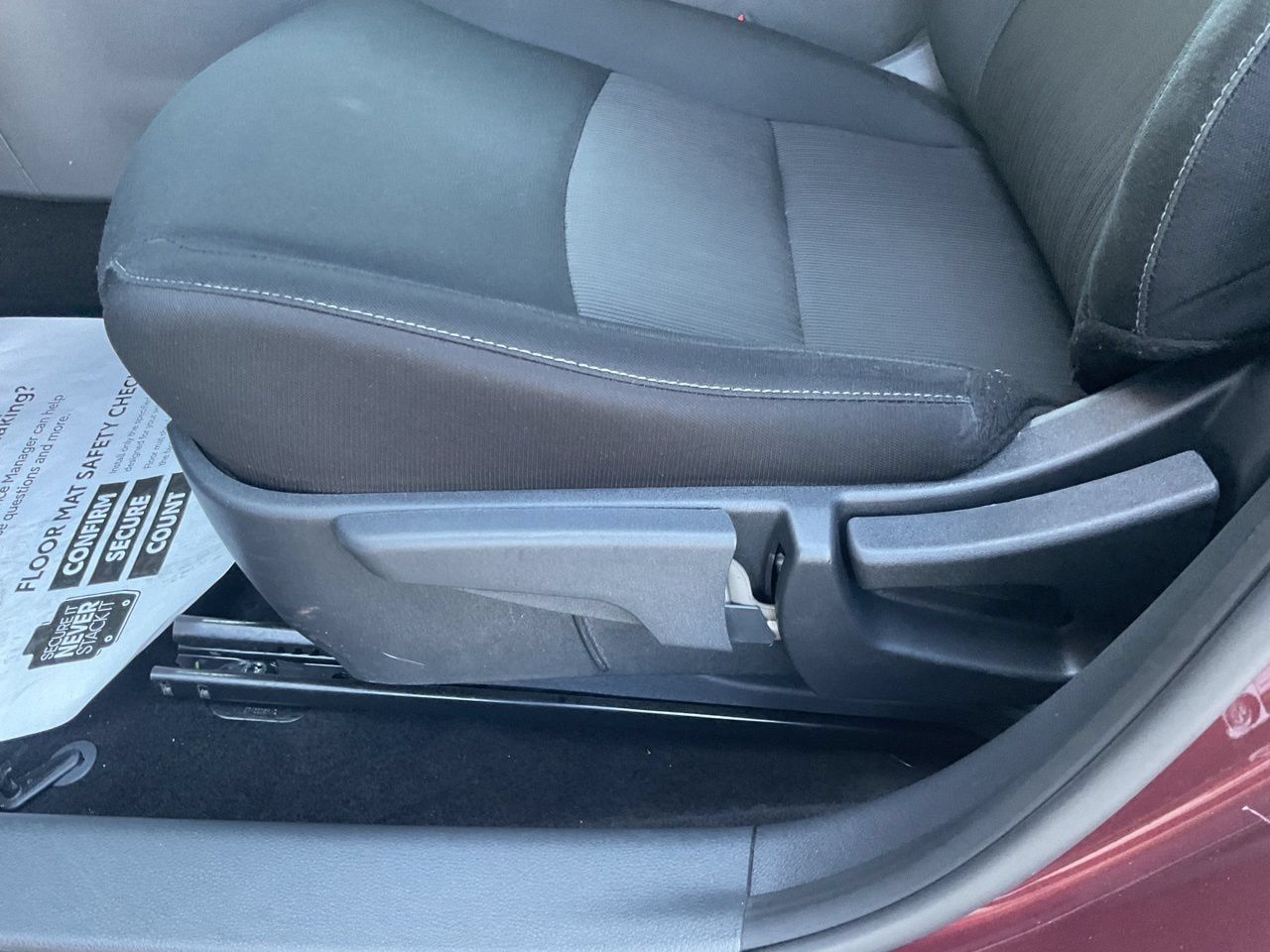 Used 2025 Nissan Sentra SV FWD image 9