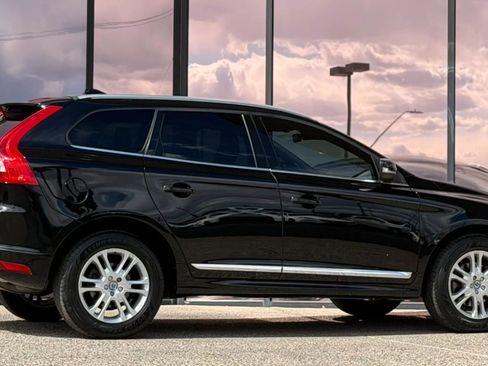Used 2016 Volvo XC60 T5 Premier FWD image 17