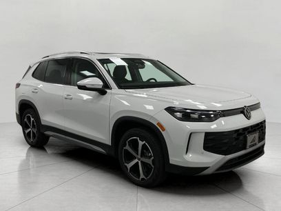 New 2025 Volkswagen Tiguan SE