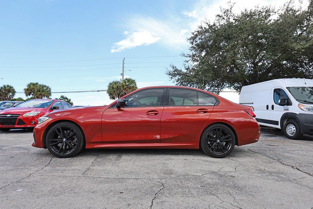 Used 2021 BMW 330i Sedan w/ M Sport Package RWD image 10