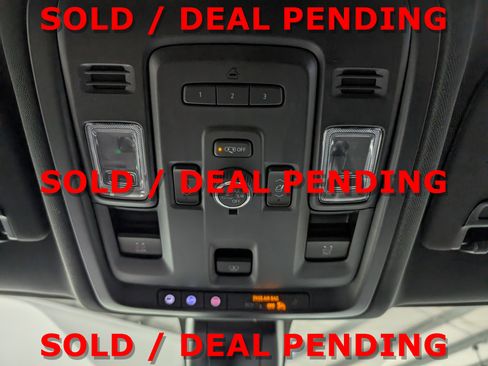 Used 2022 GMC Yukon SLT w/ SLT Premium Package image 27