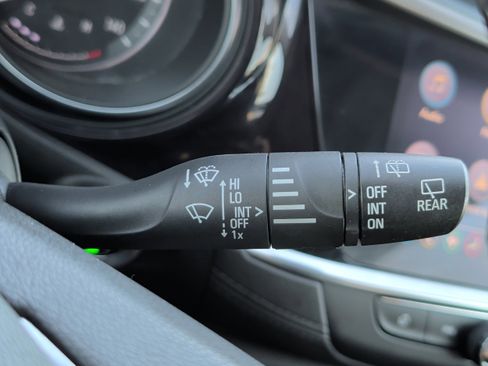 Used 2022 Buick Encore GX Select w/ Sport Touring Package image 22