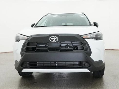 New 2026 Toyota Corolla Cross LE image 31