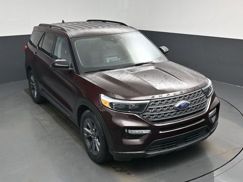 Used 2023 Ford Explorer XLT w/ Equipment Group 202A image 41