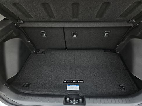 New 2026 Hyundai Venue SEL FWD image 8