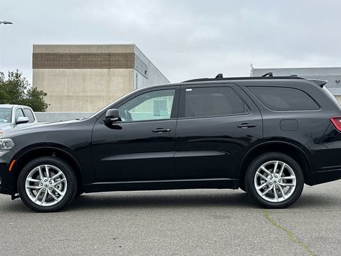 Used 2024 Dodge Durango GT image 9