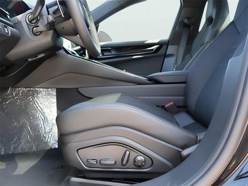New 2025 Porsche Panamera image 35