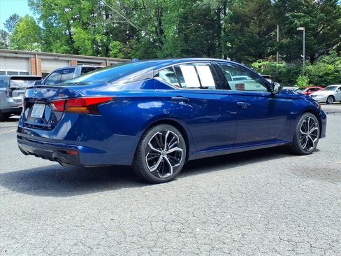Used 2024 Nissan Altima 2.5 SR FWD image 30