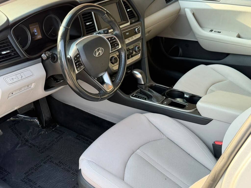 Used 2018 Hyundai Sonata SE FWD image 21