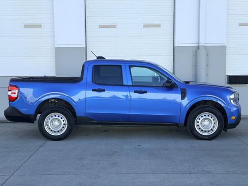 Used 2025 Ford Maverick XL image 6