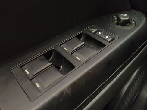 Used 2014 Jeep Compass Sport w/ Power Value Group FWD image 27