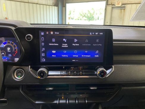 Used 2024 Chevrolet Colorado W/T RWD image 35
