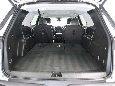 Used 2019 Chevrolet Traverse LT w/ LT Premium Package AWD/4WD image 57