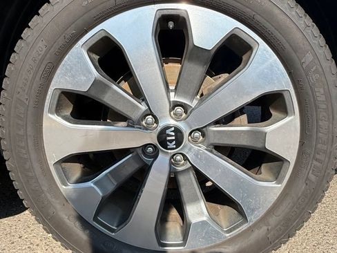 Used 2020 Kia Telluride S AWD/4WD image 15