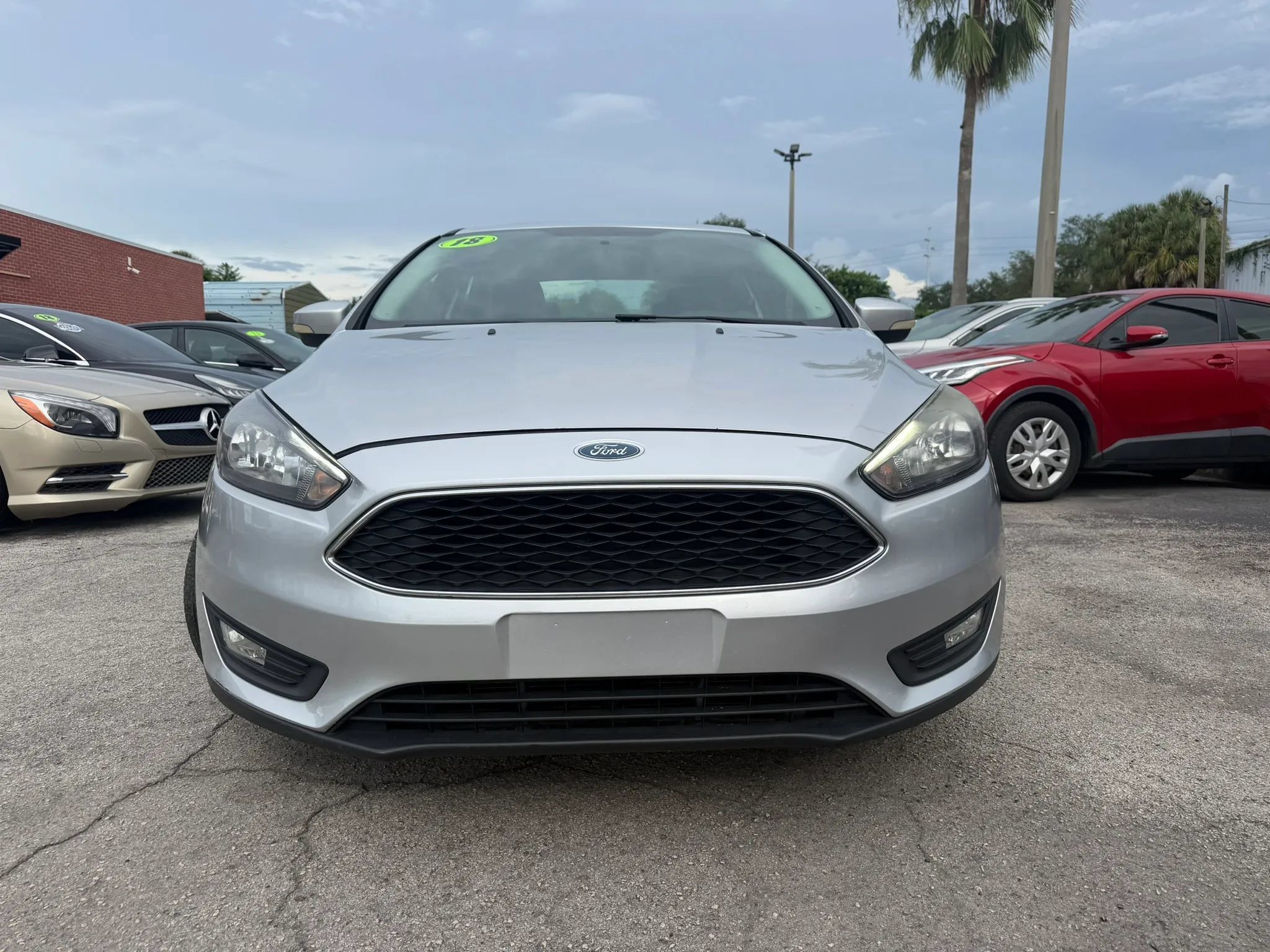 Used 2018 Ford Focus SEL FWD image 2