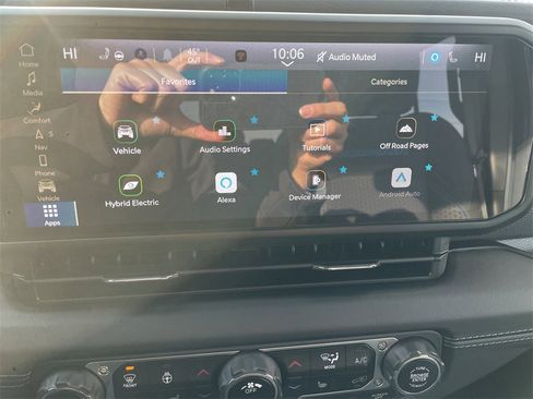 Used 2024 Jeep Wrangler Unlimited Rubicon 4xe w/ Technology Group image 19