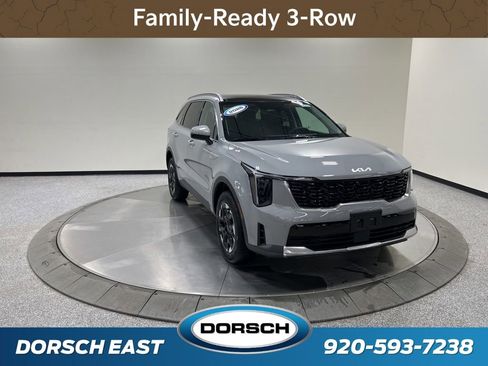 New 2026 Kia Sorento S image 3