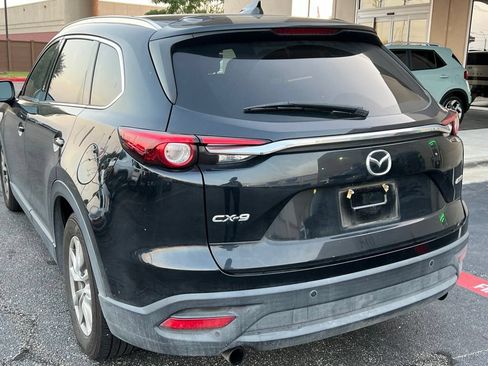 Used 2018 MAZDA CX-9 Touring w/ Touring Premium Package FWD image 6