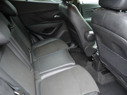 Used 2020 Buick Encore Preferred FWD image 18