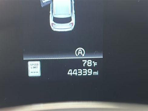 Used 2024 Kia Telluride S FWD image 19