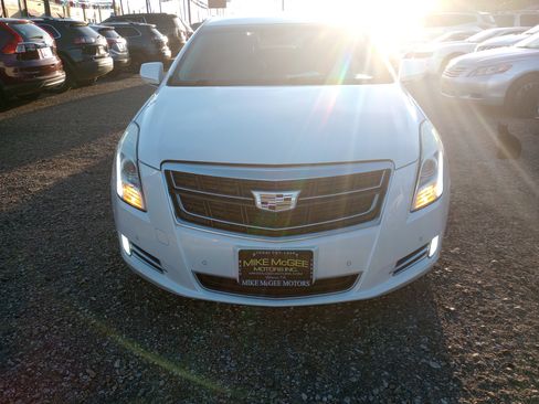 Used 2016 Cadillac XTS Luxury w/ Driver Awareness Package image 2