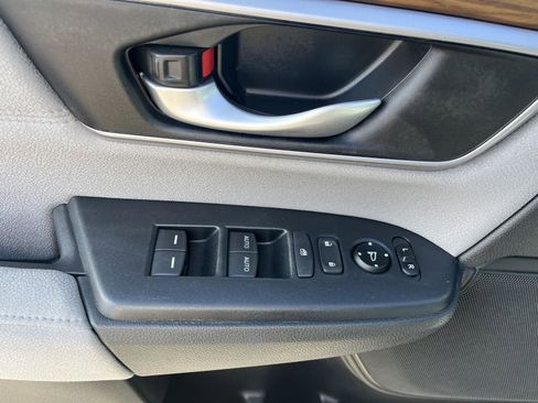 Used 2017 Honda CR-V EX image 15