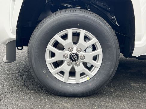New 2026 Toyota Tacoma SR5 AWD/4WD image 5