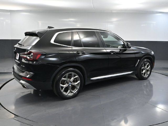 Used 2022 BMW X3 xDrive30i AWD/4WD image 4