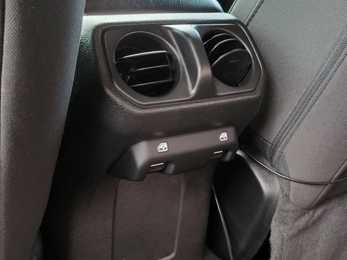 Used 2023 Jeep Wrangler Unlimited Sport AWD/4WD image 20