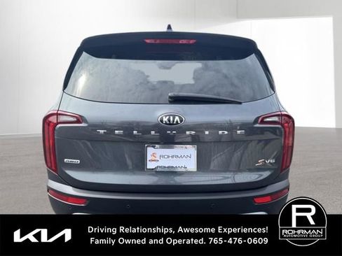 Used 2020 Kia Telluride S image 3