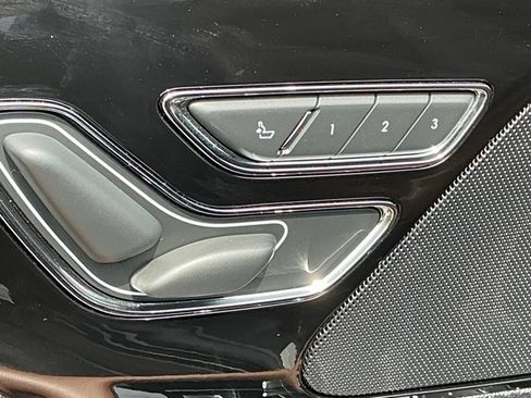 Used 2023 Lincoln Aviator Reserve w/ Equipment Group 201A RWD image 10