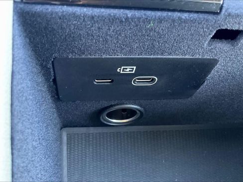 New 2026 Volvo XC90 T8 Ultra image 23